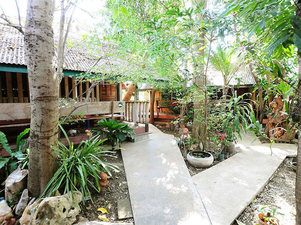 Sukhothai Guest House Extérieur photo