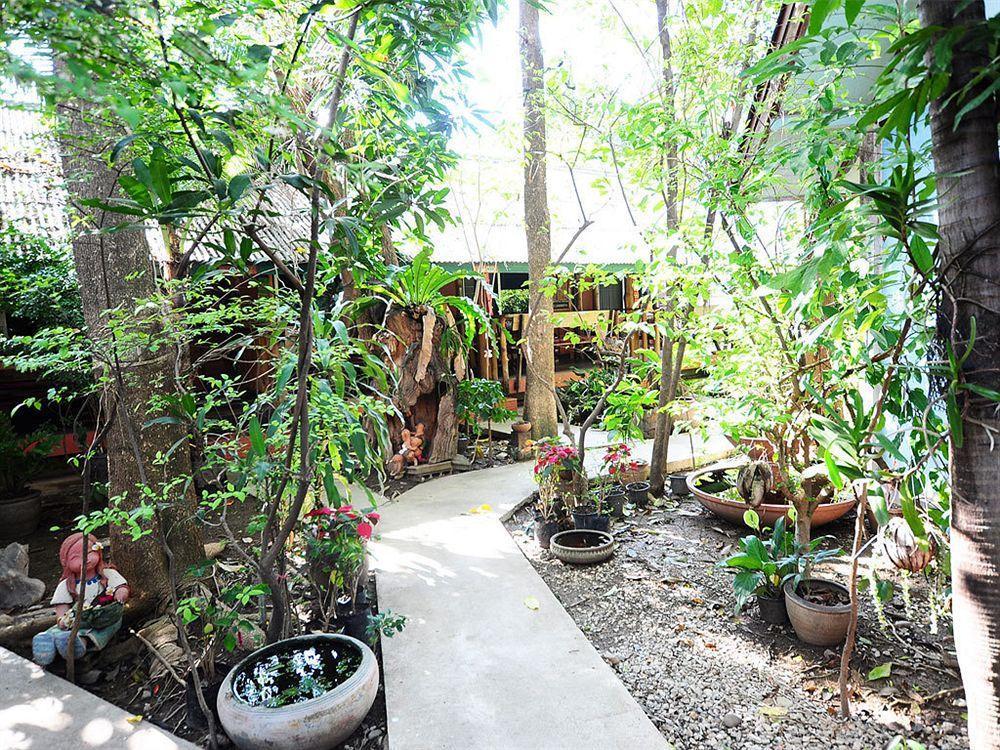 Sukhothai Guest House Extérieur photo