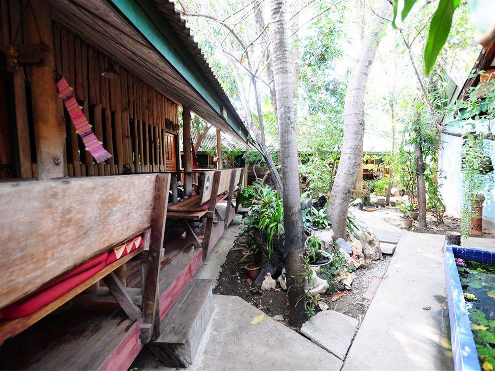 Sukhothai Guest House Extérieur photo
